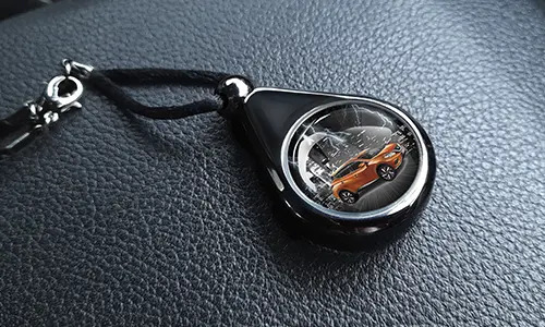 Autoparfüm Schwarz gepudert