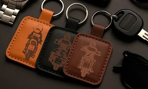 Galerie Schlüsselanhänger Motorrad Leder graviert 2