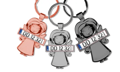 Breloczek anioła z personalizowaną tabliczką rejestracyjną