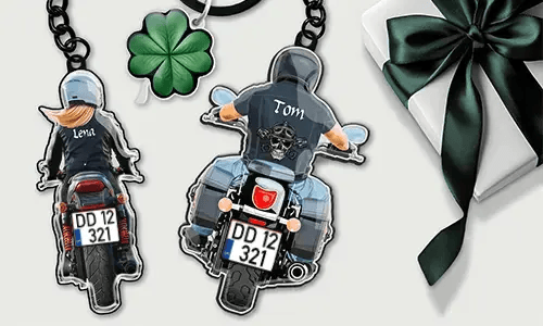 Personalised motorcycle keychain with name and license plate - gift for him/her