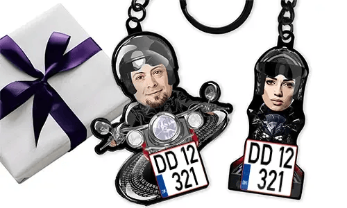 Llavero personalizado de motocicleta con foto de una pareja encantadora
