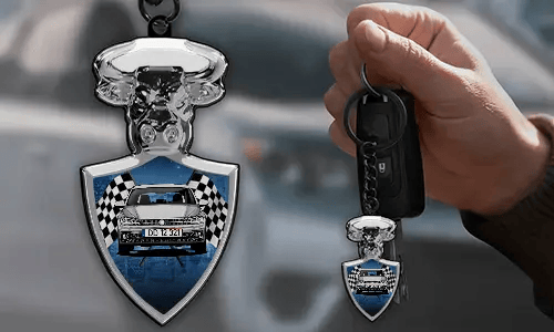 gallery-bull-keychain-shield-car-1