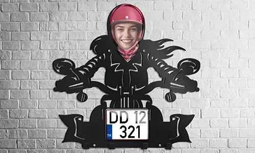 gallery-keyholder-wall-motorcycle-rider-skeleton-face-license-plate-and-text-printed-1