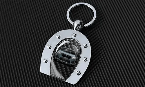 gallery-photo-horseshoe-keychain-1