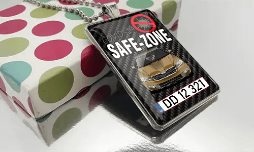 Auto-Safezone-Anhänger mit Carbon Hintergrund Safezone-Anhänge