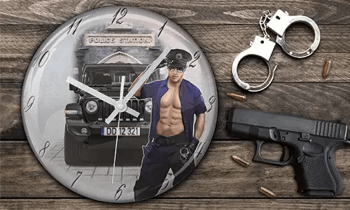 gallery-wall-clock-police-design-2